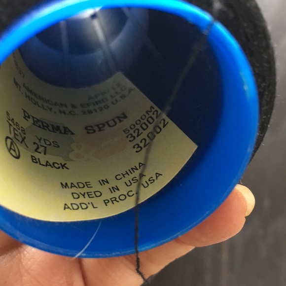 Serger threads lot cones spools cream white - Picture 8 of 9